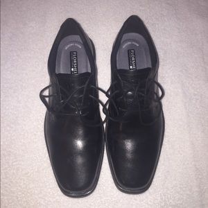 Men’s Florsheim Black Dress Shoes size 8